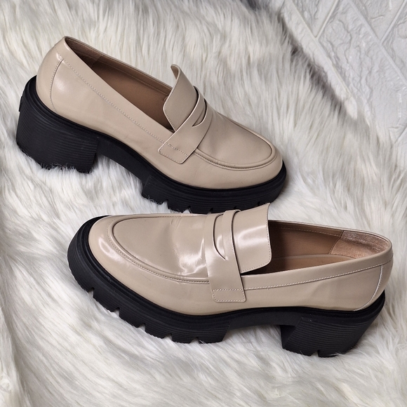 STUART WEITZMAN Soho Loafer Chunky Platform Heel in Dune - Picture 3 of 10